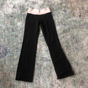 Groove Lululemon Yoga Pants